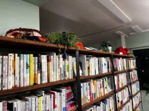 蟹ブックスの本棚